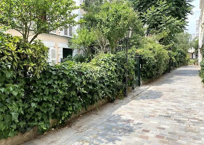 Tour Eiffel - Appartement Avec Jardin