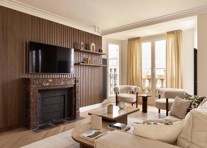Luxury Apt - Eiffel Tower View - 3Bd-8P - Grenelle