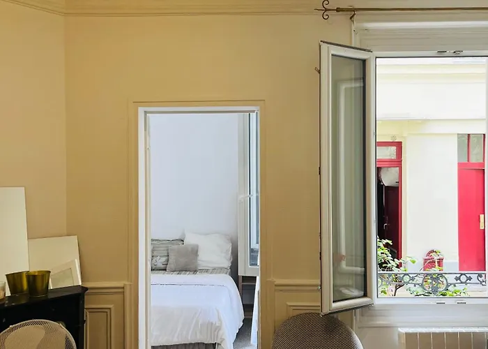 Apartment In Montmartre, Paris, Near Sacre-Coeur Read Host Profile For Booking