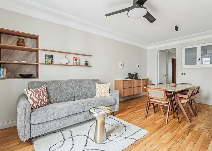 Magnificent Flat - 2Br-6P - Champs Elysees