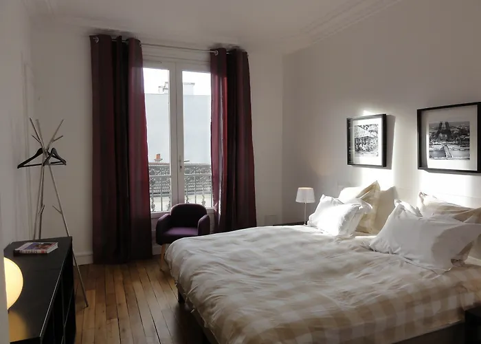 Paris Authentic Appartements Tour Eiffel