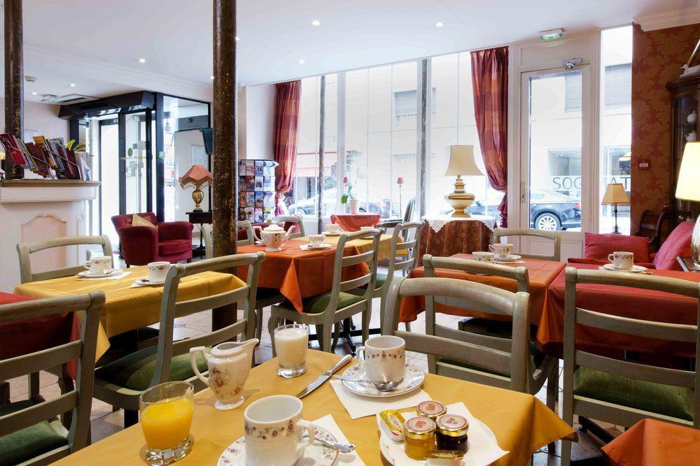 Courcelles Médéric Hotel 3*