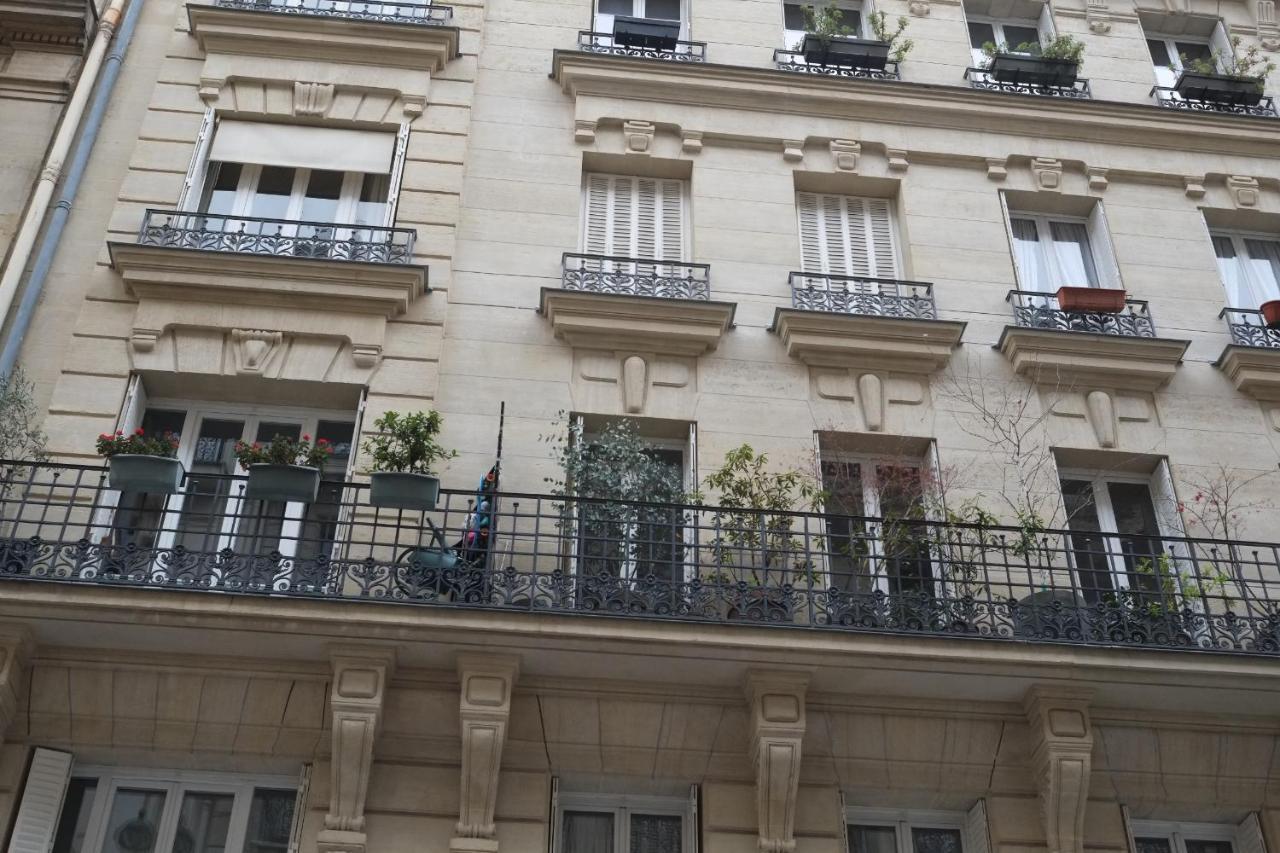 Bright And Newly Renovated 2 Bedroom Apartment, Hip & Paris, Montmartre-opera Apartment