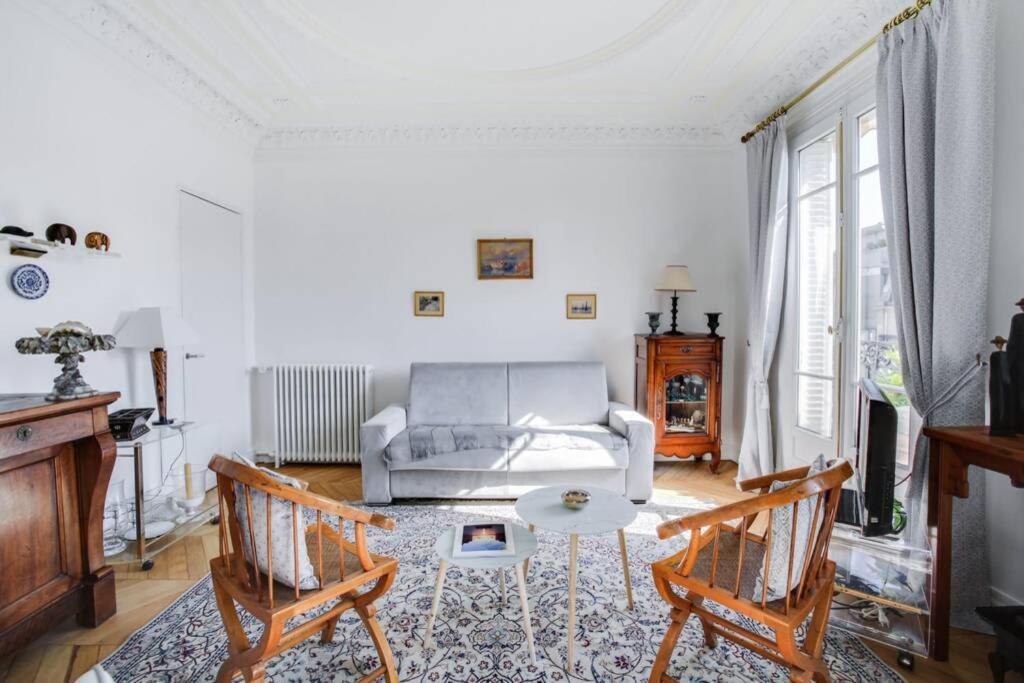 Trocadero Apartment Paris