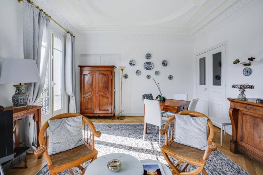 Trocadero Apartment Paris