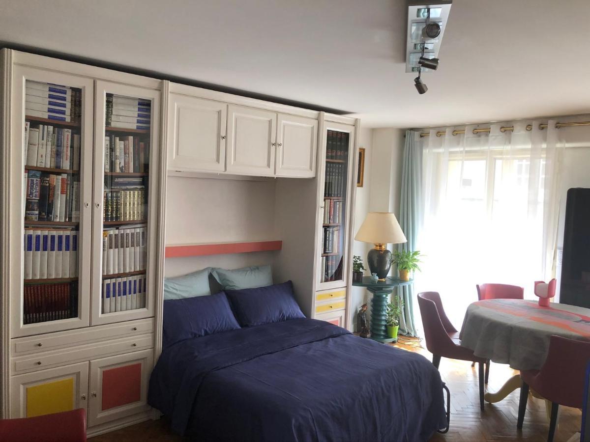 Beau Bastille Apartment Paris