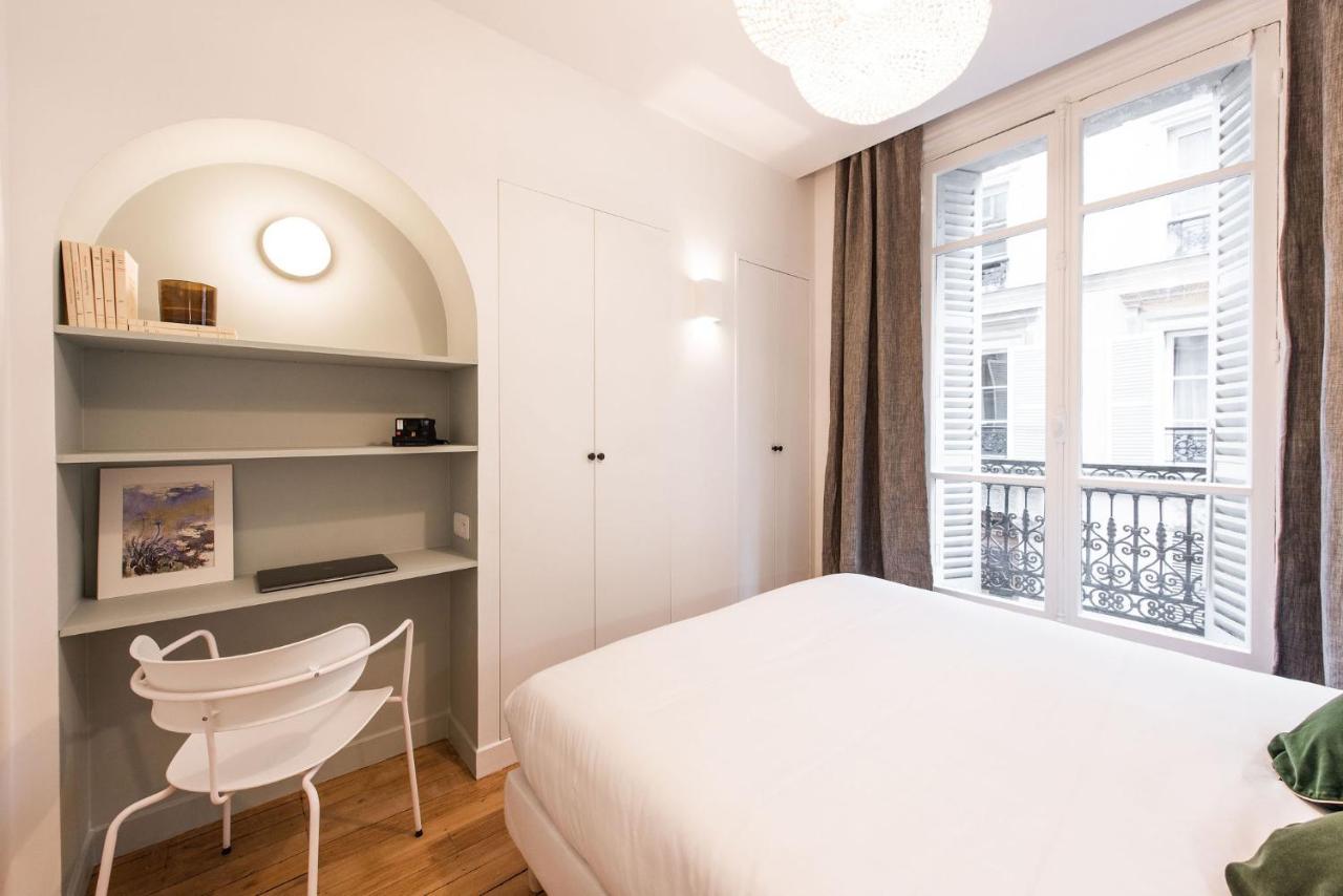 And Renovated Parisian Apartment, 6-7 Guests Apartment