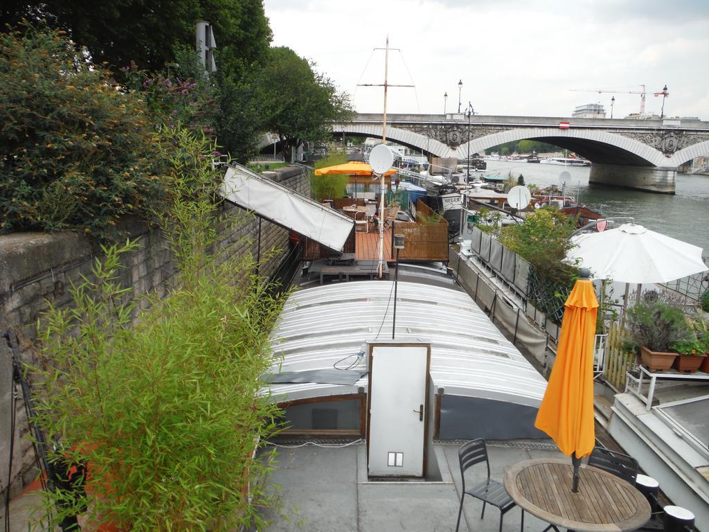 Peniche - Le Nenuphar * Paris