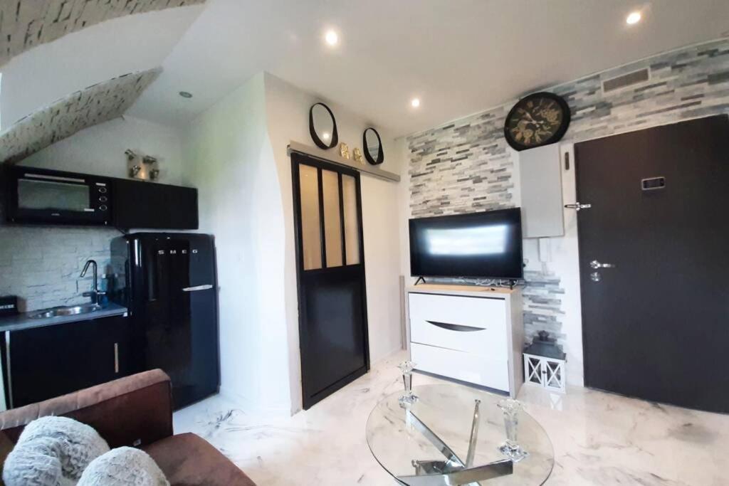 Appartement Nid Perché Au Coeur De Pigalle Paris