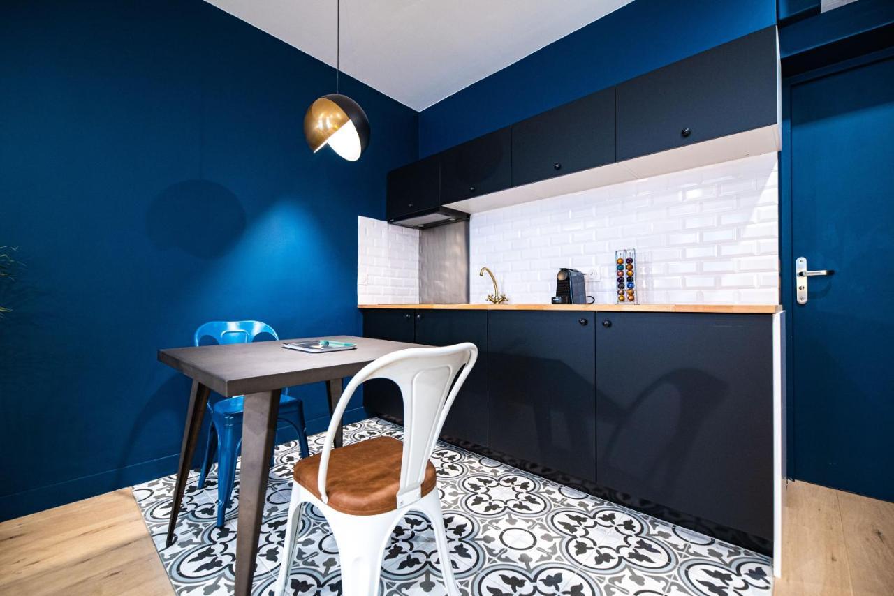 Monsieur Pigalle Apartment