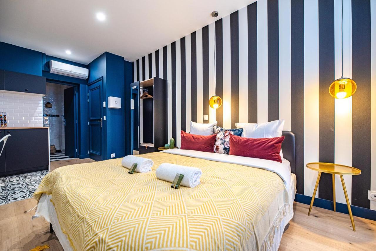 Monsieur Pigalle Apartment