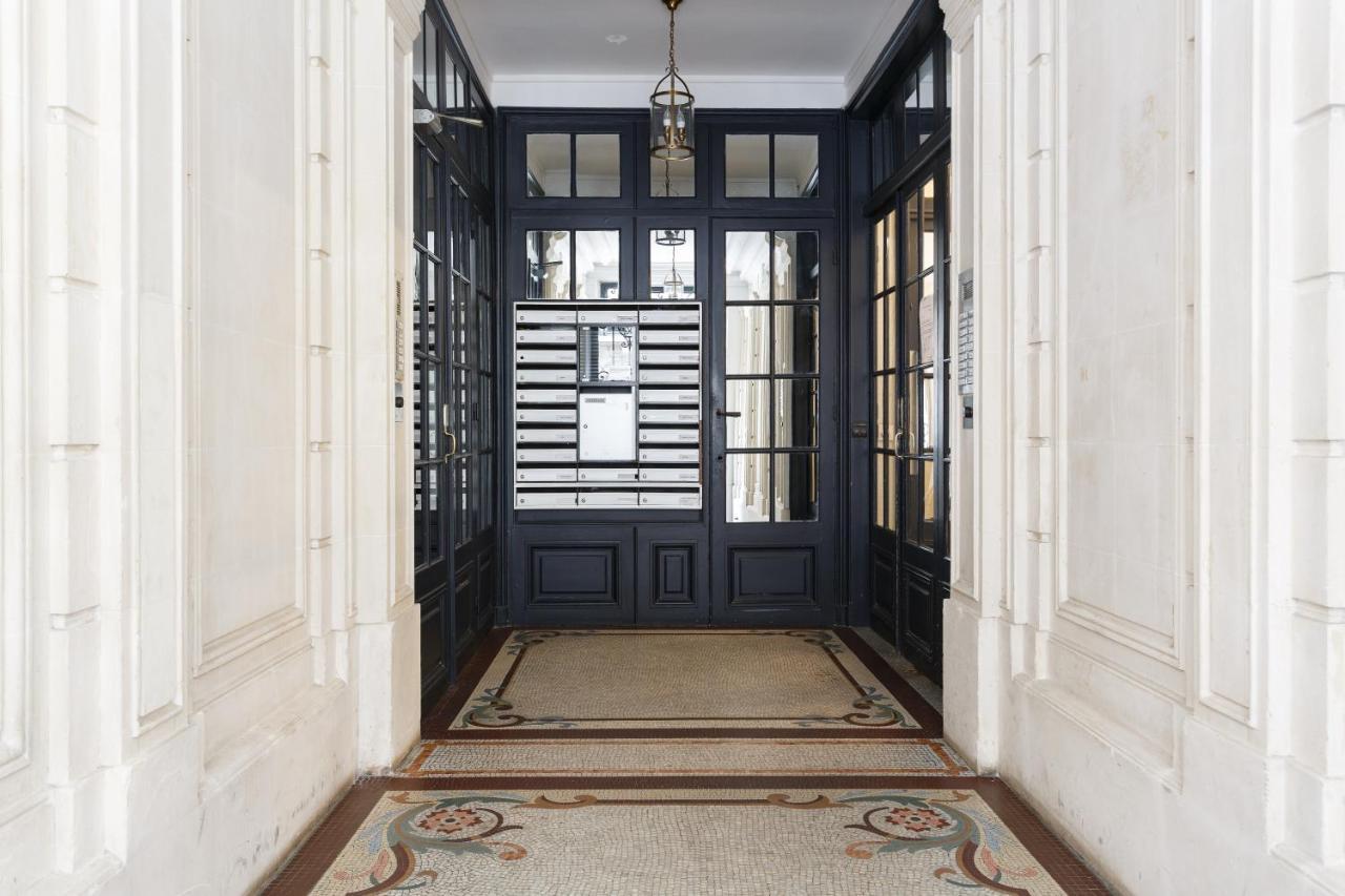 Bright And Newly Renovated 2 Bedroom Apartment, Hip & Paris, Montmartre-opera Apartment *