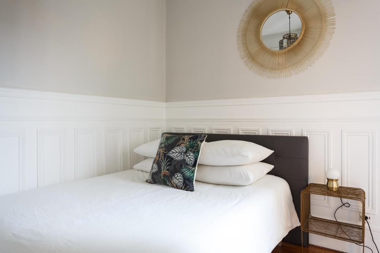 Apartment Bright And Newly Renovated 2 Bedroom Apartment, Hip & Paris, Montmartre-opera Paris