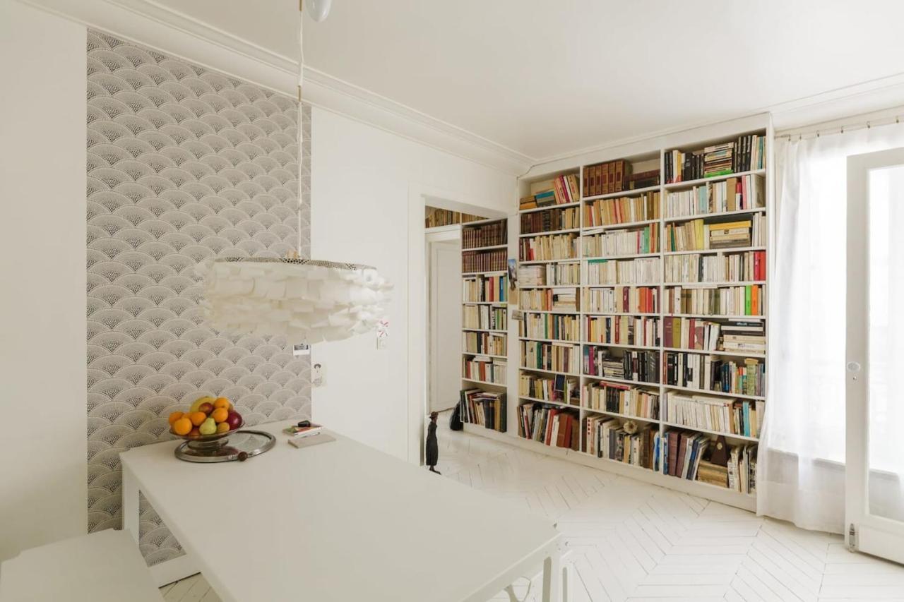 Spacious T2 Boulevard Beaumarchais Apartment
