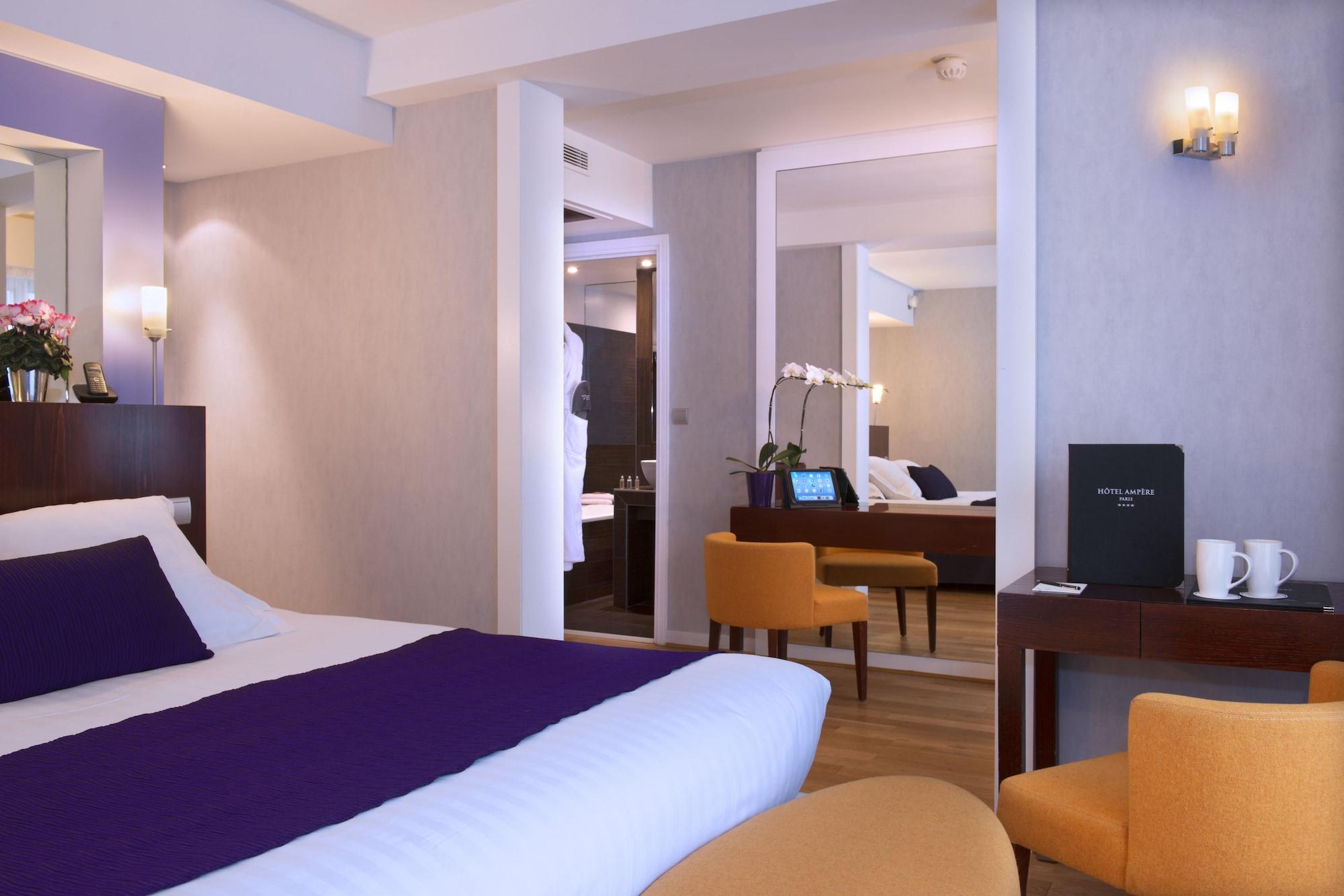 Ampere Hotel 4*