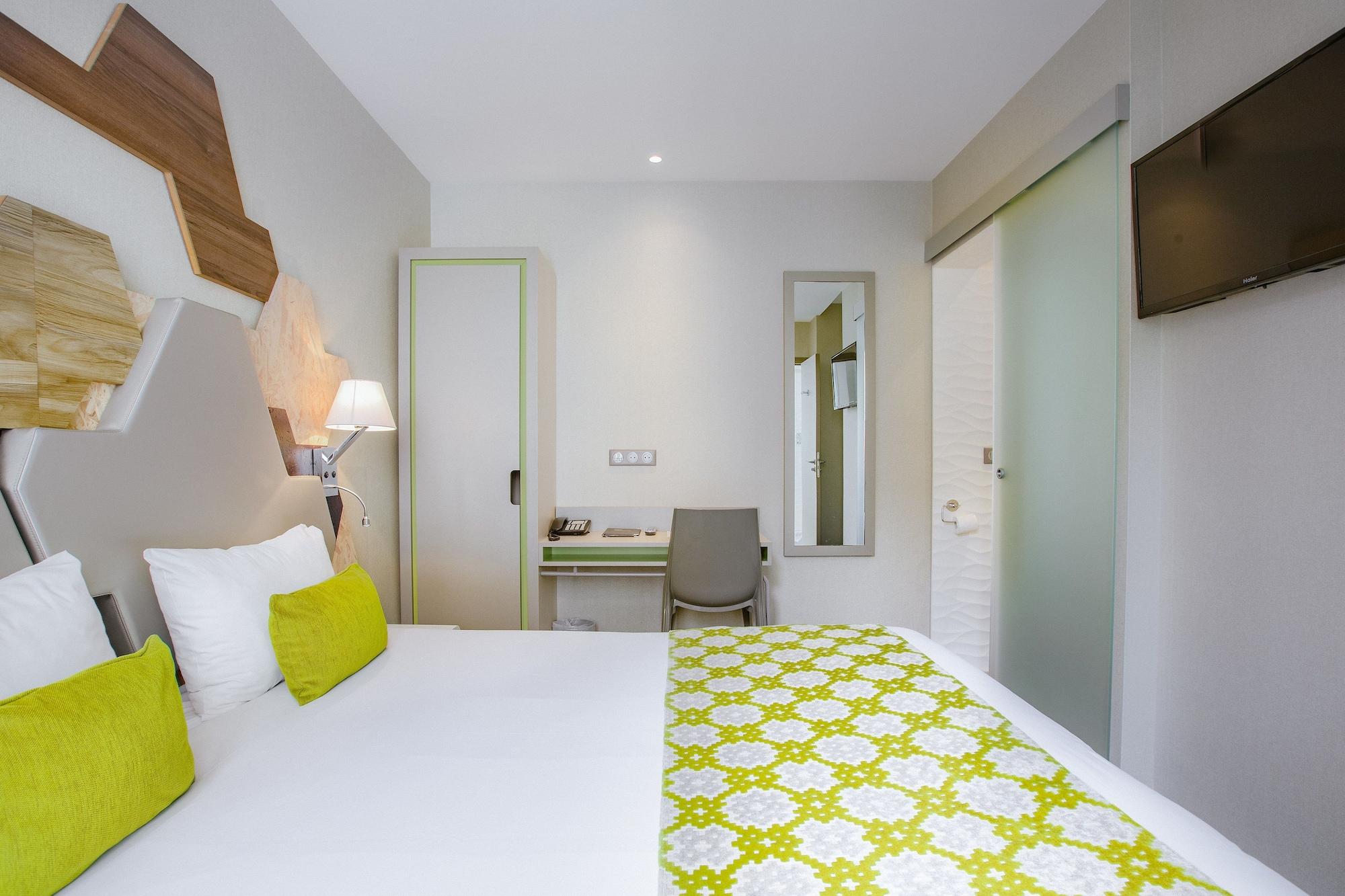 Wagram Hotel 3*