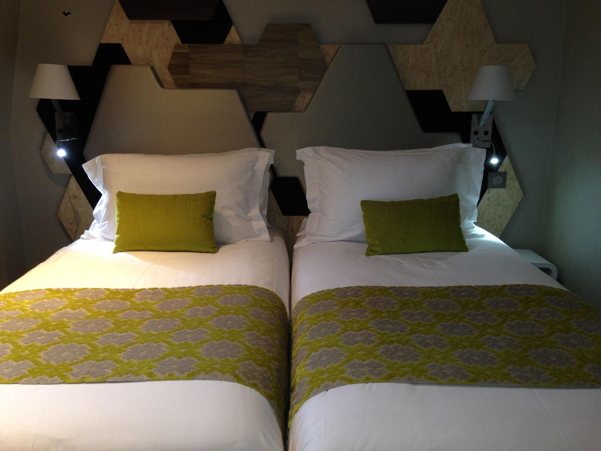 Hotel Wagram Paris