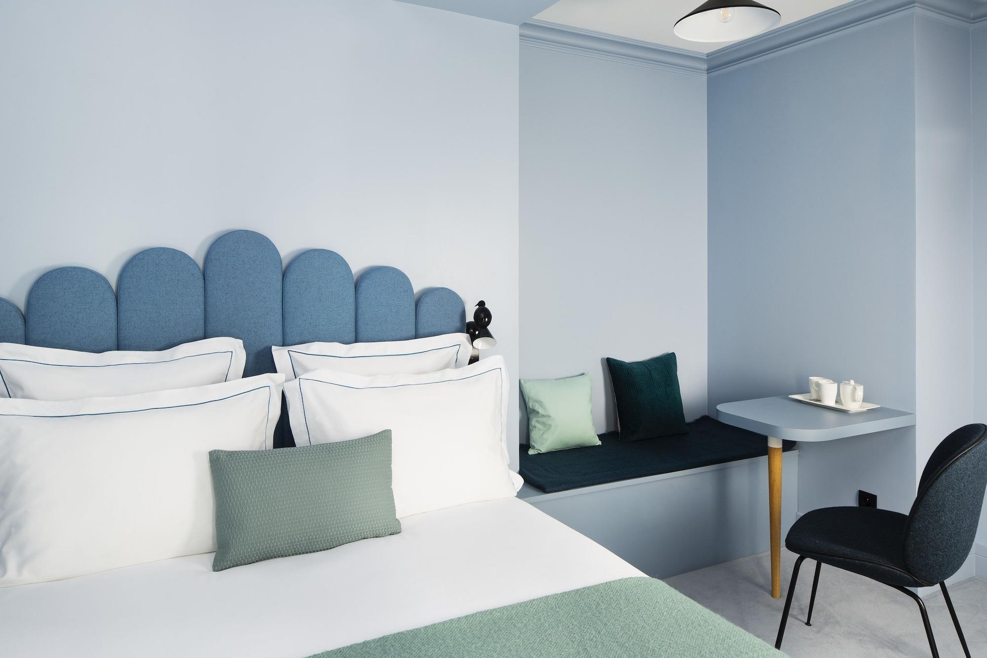 Celeste Batignolles Montmartre Hotel Paris