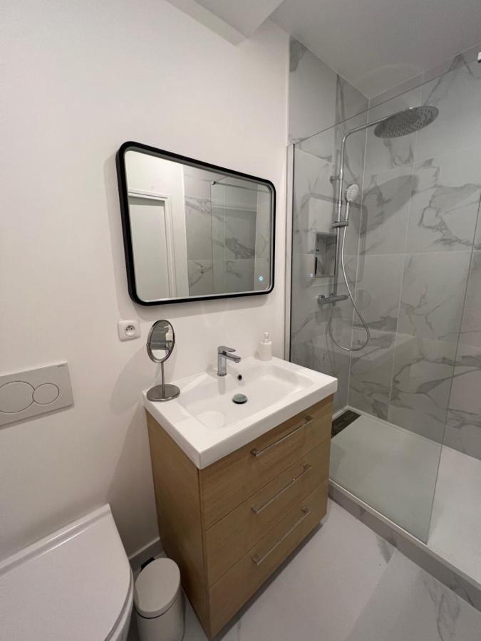 Relais Cocorico 2 Bedrooms With Ac, 2 Bathrooms, 8 Min Eiffel Tower * Paris