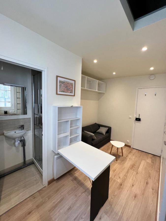 Apartment Studio Neuf Entierement Equipe Et Bien Situe.