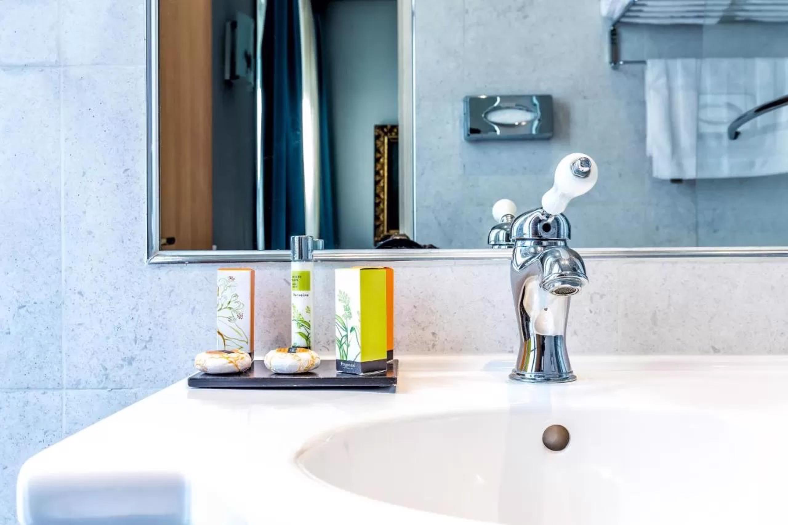 Le Regence Paris