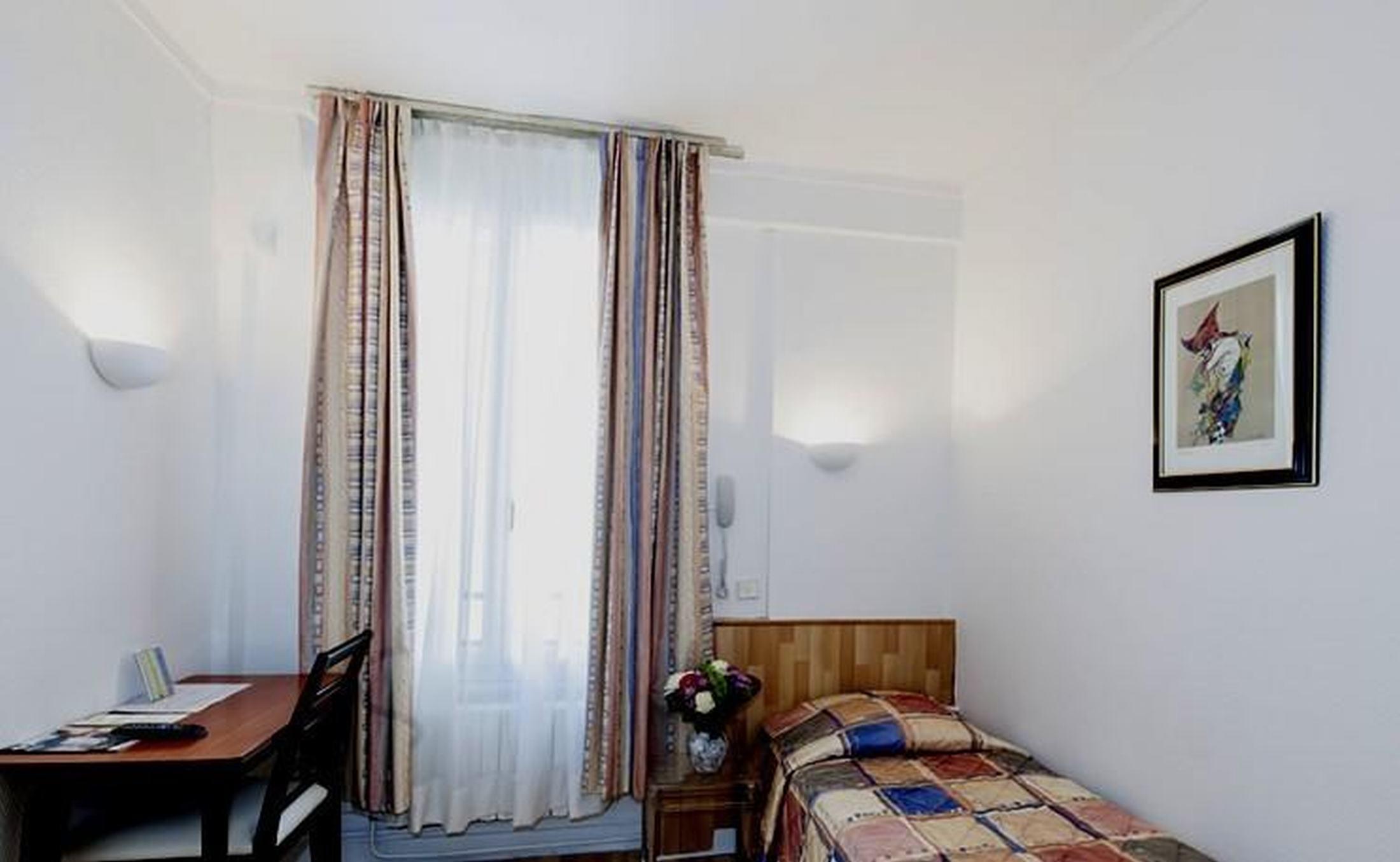 Amiot Hotel Paris