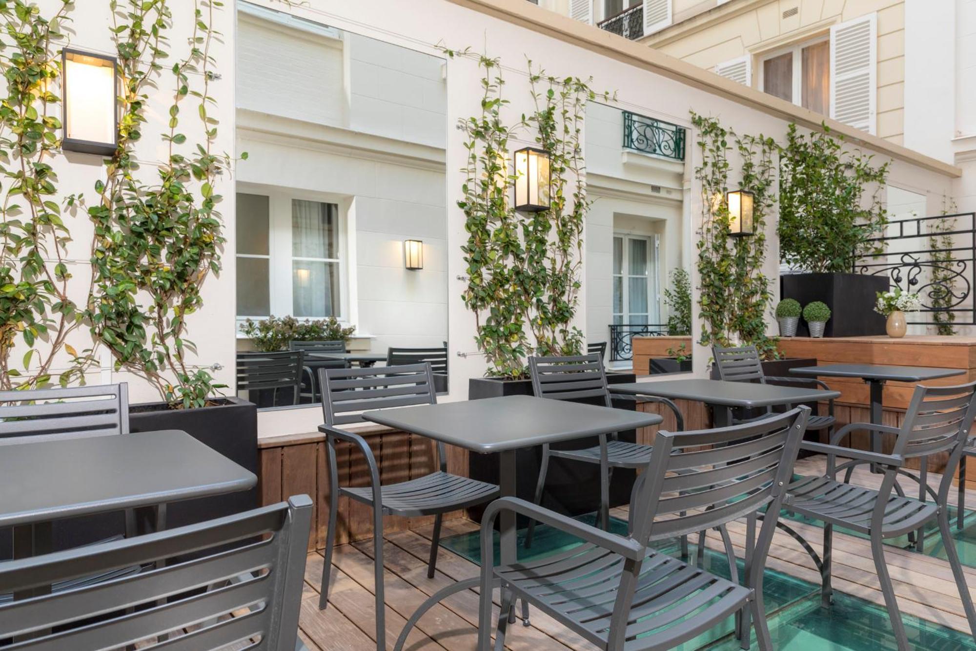 Hotel Elysees Ceramic 3*