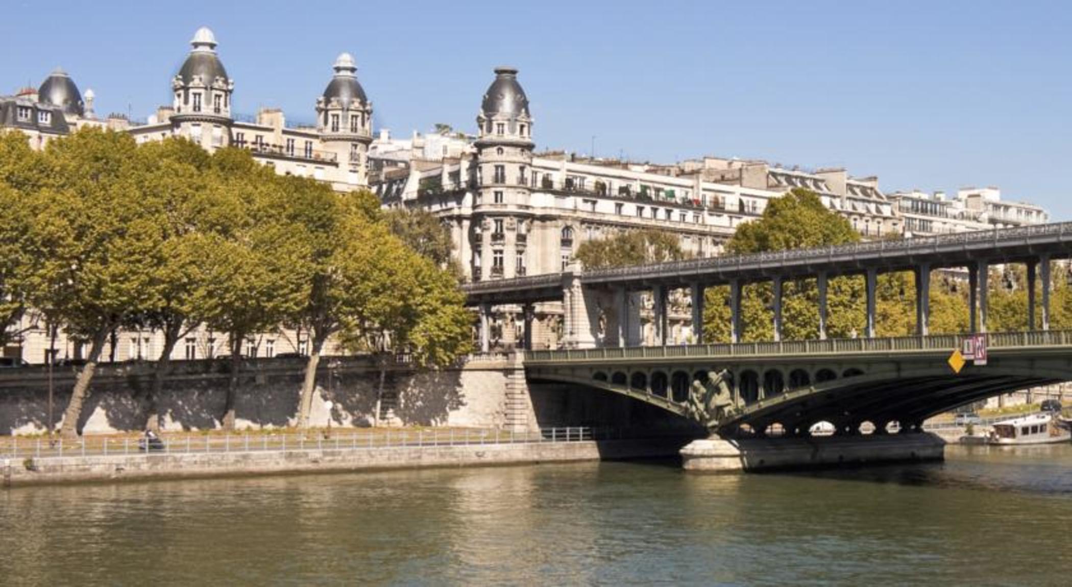 Eiffel Saint Charles