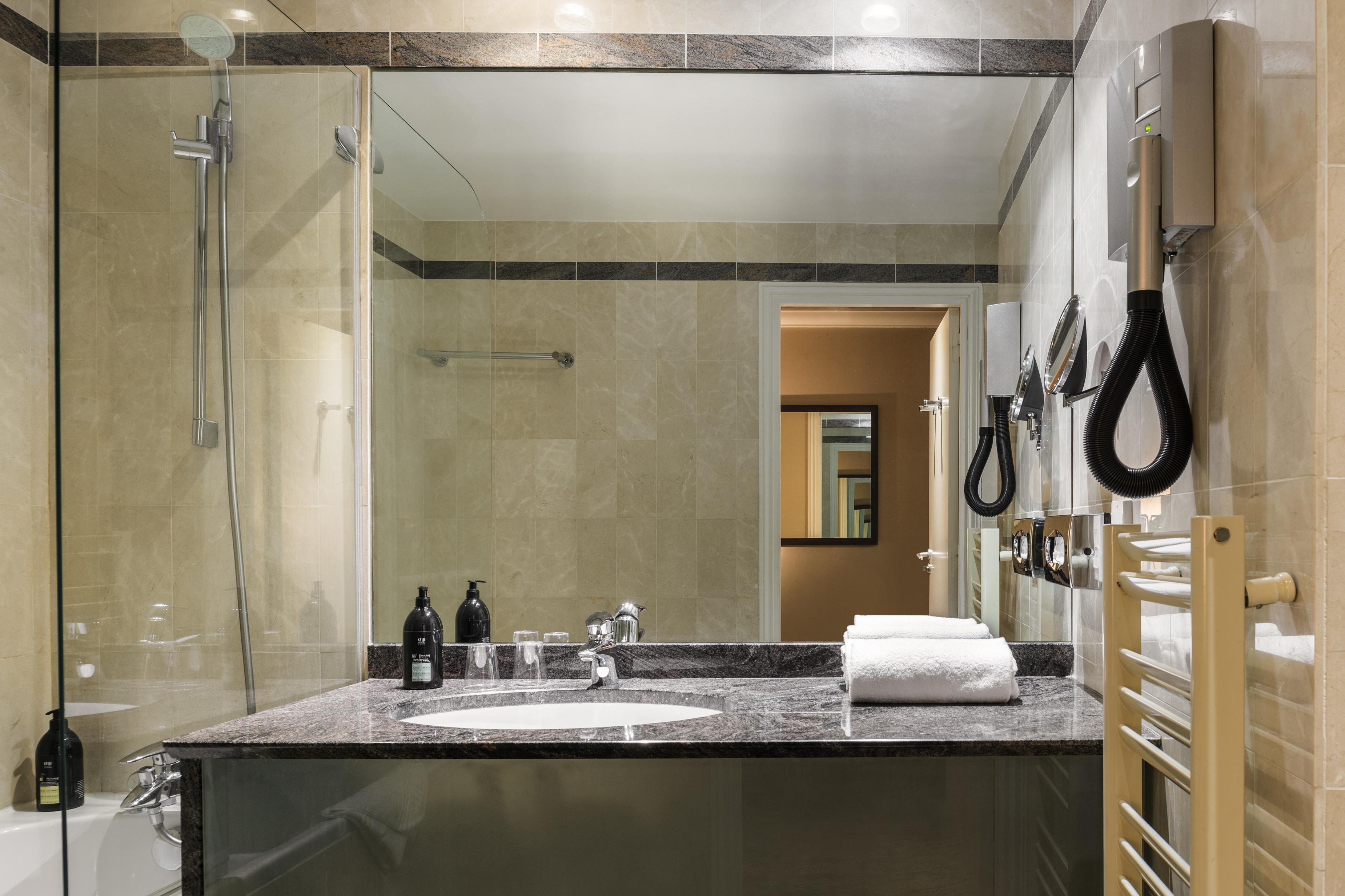 Adagio Haussmann Champs Elysées Appart hôtel 4*