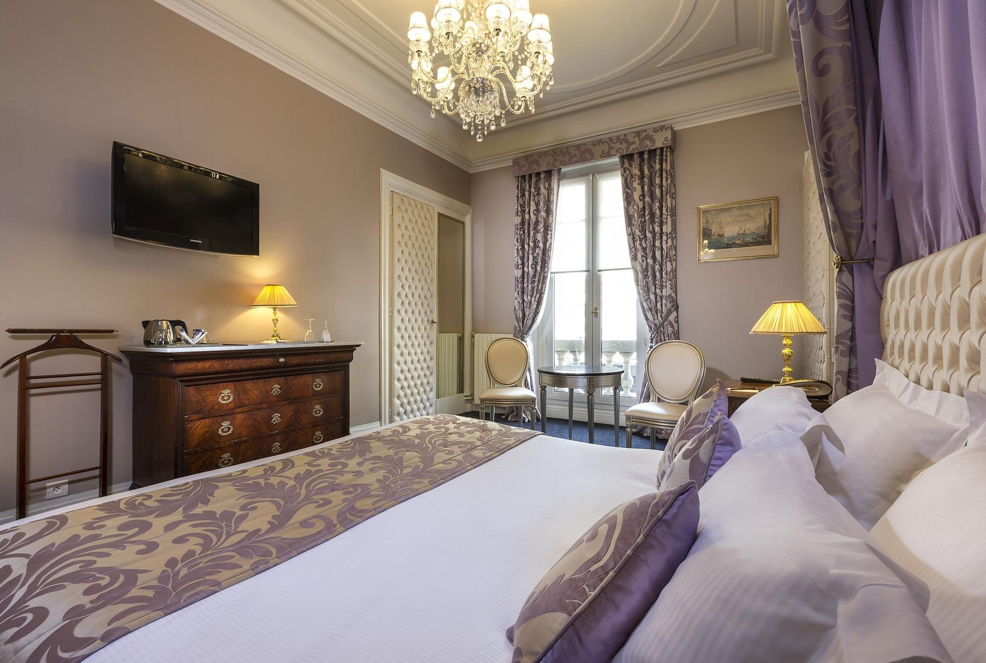 Claridge 4* Paris
