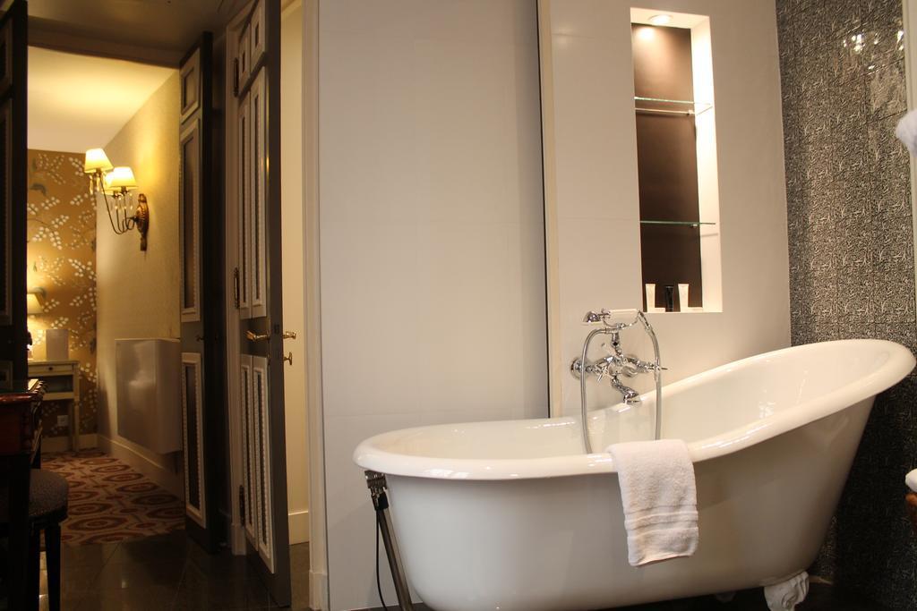 Des Grands Hommes Hotel