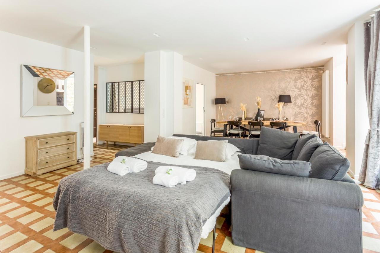 180 Eden, Luxury At Sacre Coeur Apartment
