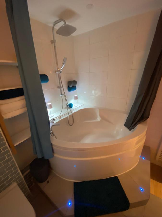 Cosy Courcelles Appartement