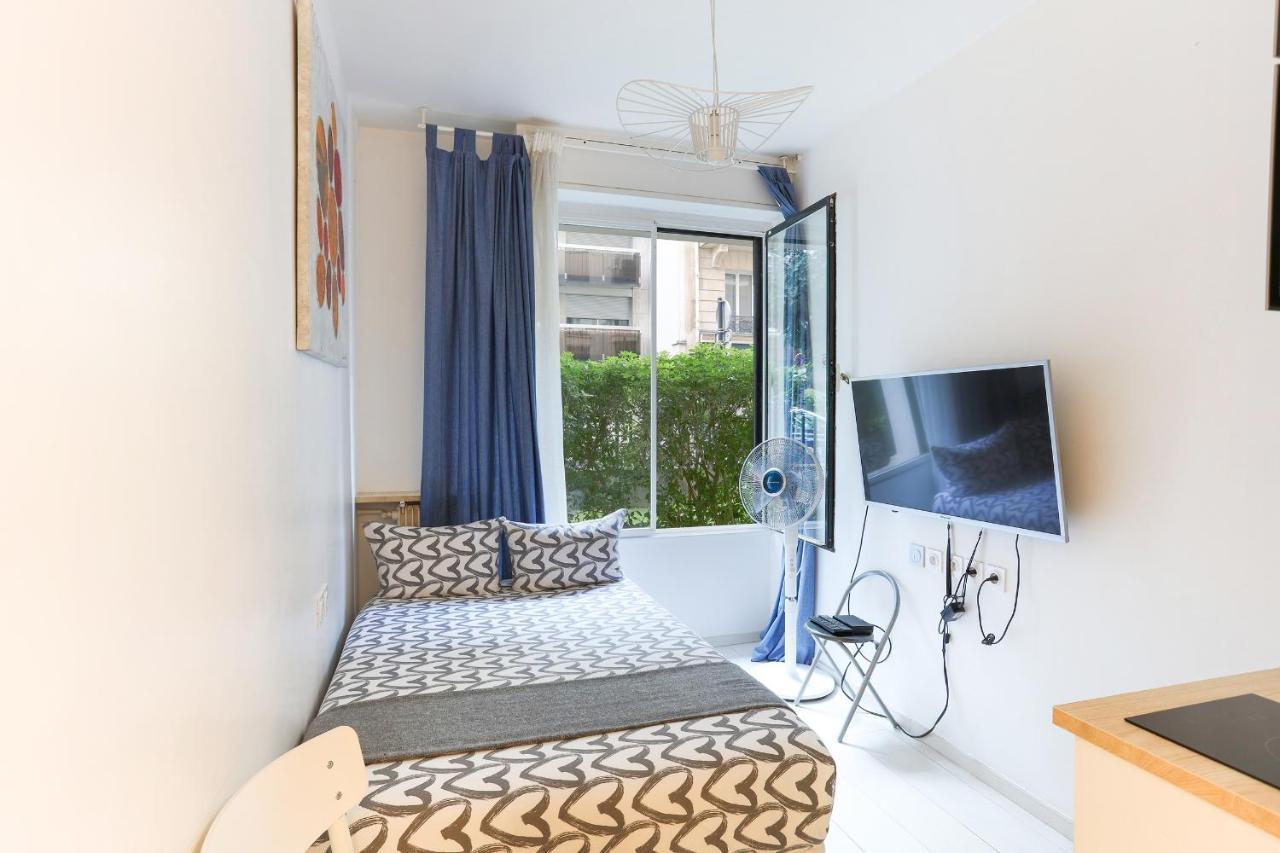 Trocadero Cozy Studio Apartment *