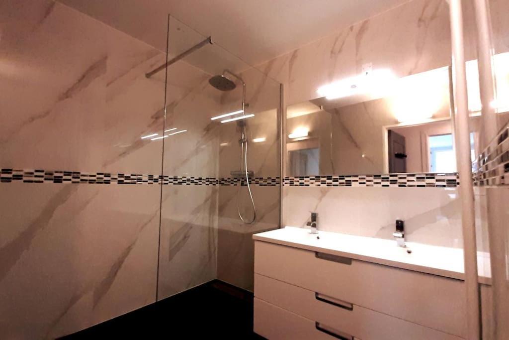 Apartment Spacious In Place Des Fetes Paris
