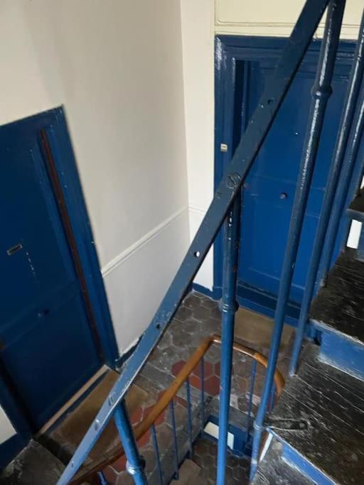 Appartement Charmant Studio Sous Les Toits De *