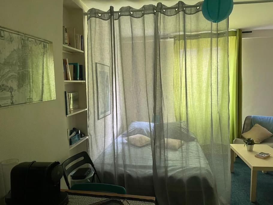 Appartement Charmant Studio Sous Les Toits De