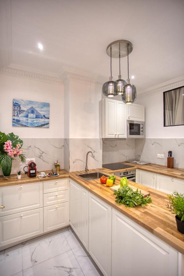 100m2 Avec 3ch - Romantique Centre Paris