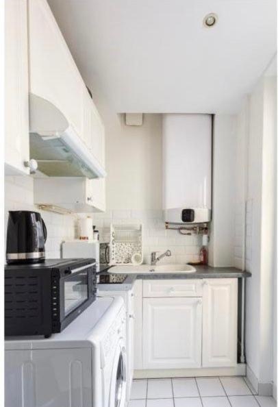 Elise Passy Apartment