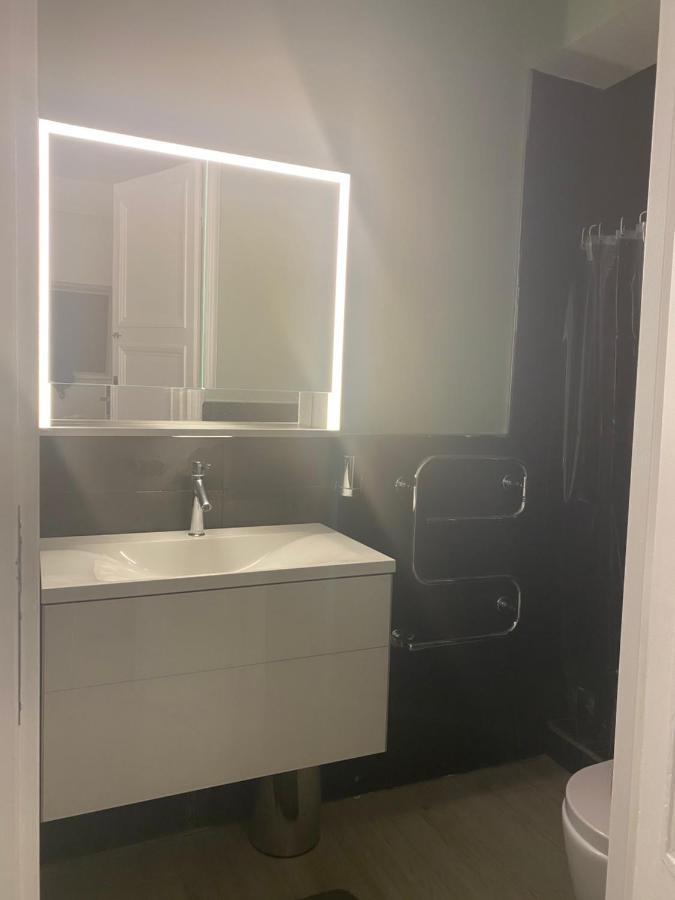 Appartement New Near Champs Elysees *