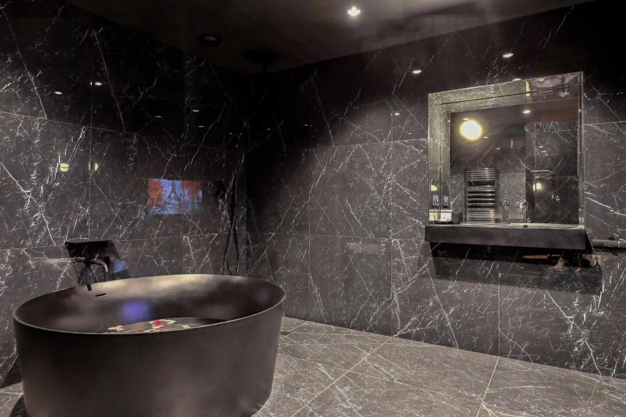 Interior Design & Small Pool - 2p - Monceau