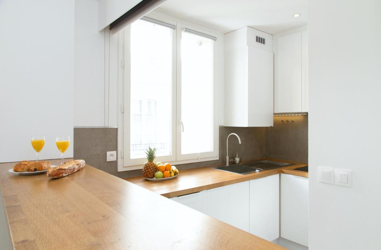 Apartment Rue Saint Honore - Louvre Paris