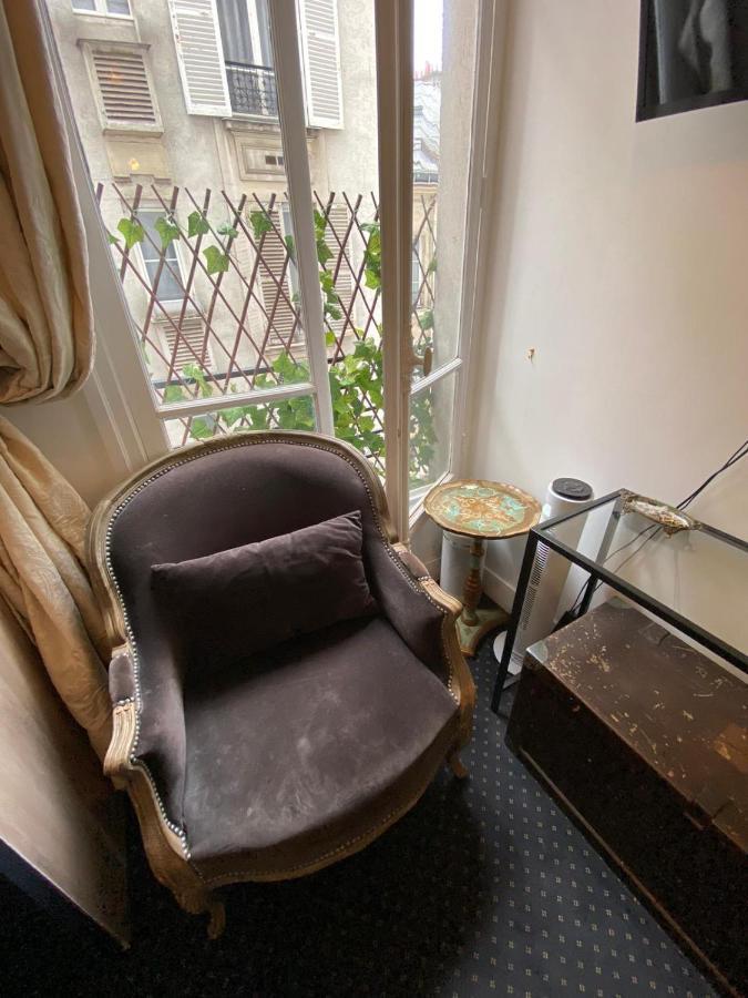 Studio Vaugirard Apartment