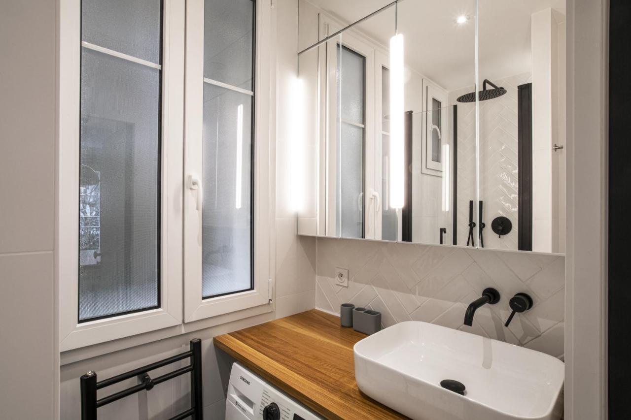 Pick A Flat's Apartment- Rue Nelaton