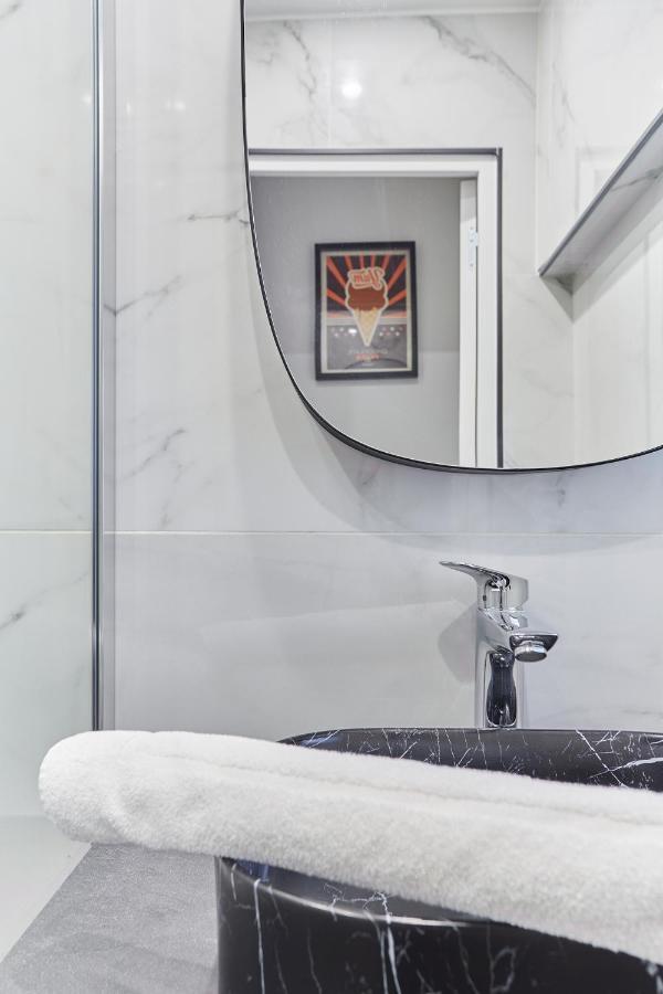 Apartment Loft Pere Lachaise By Prestige Paris
