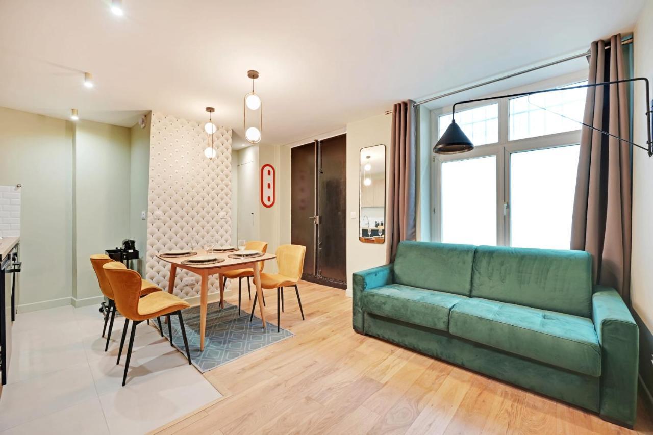 Superb 4 People Center Of Apartment *
