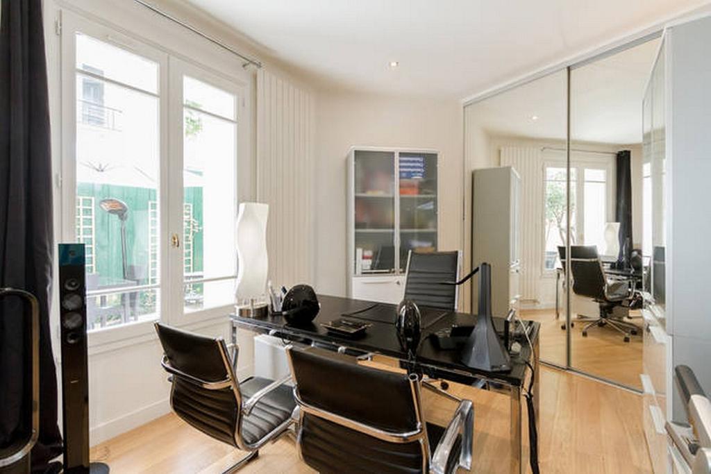 Apartment Luxury Flat With Patio Garden Paris