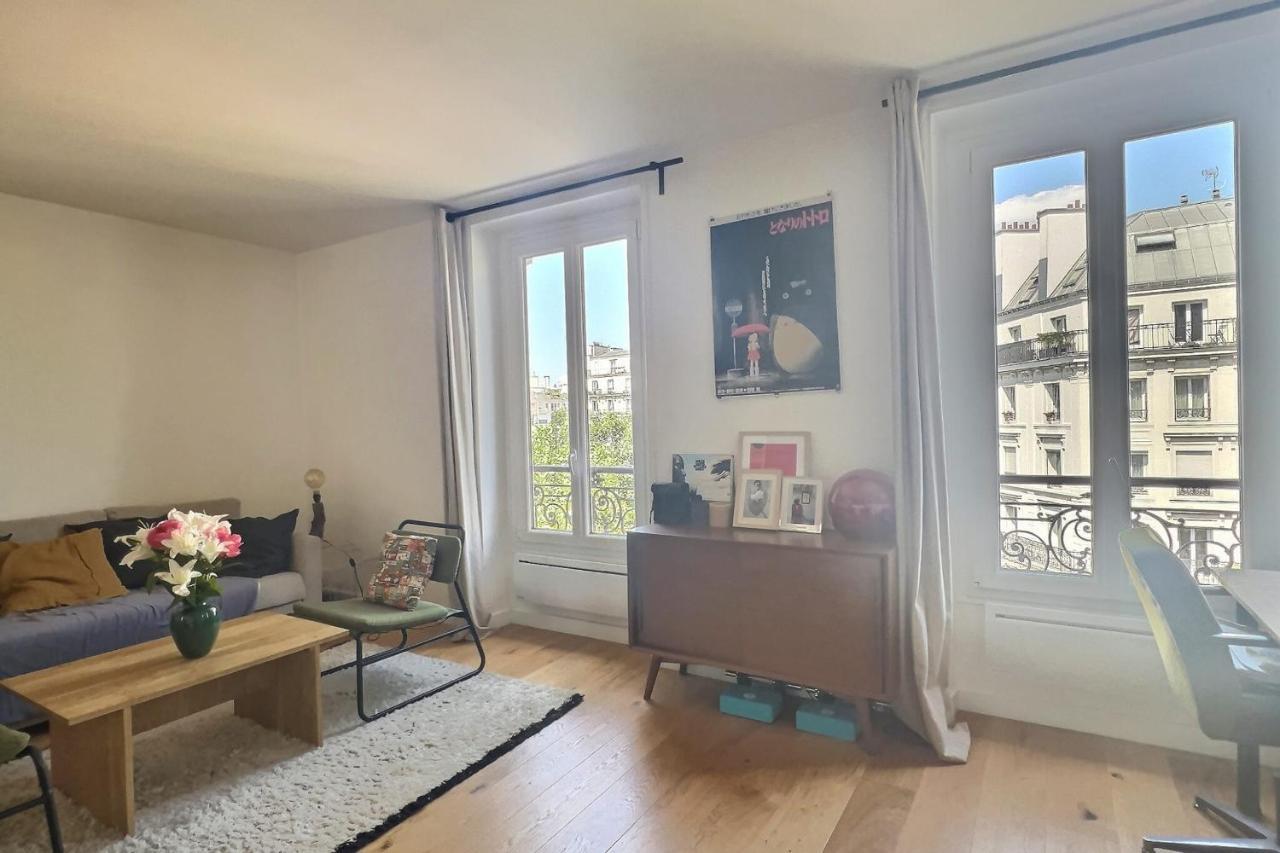 Bright 34 M Ideally Located In Apartment Paris