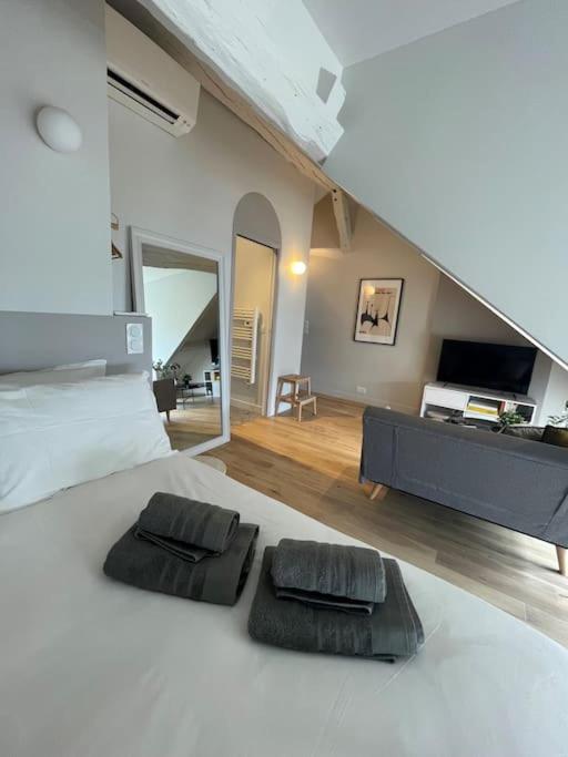 Magnifique - Louvre Opera Apartment