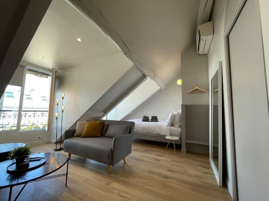 Magnifique - Louvre Opera Apartment